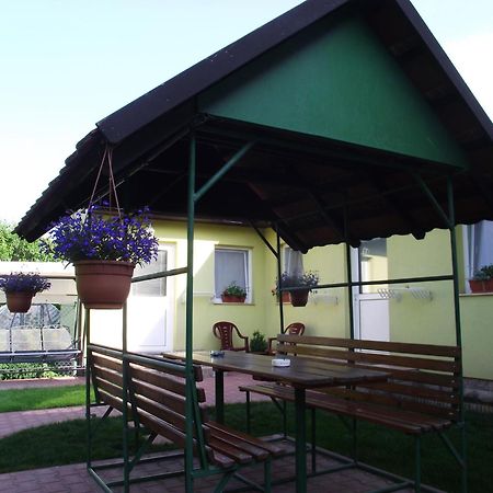 Apartman Kaszás Garden Mosonmagyaróvár Esterno foto