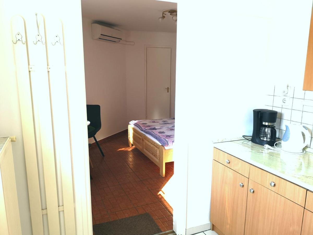 Apartman Kaszás Garden Mosonmagyaróvár Esterno foto