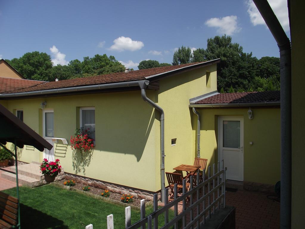 Apartman Kaszás Garden Mosonmagyaróvár Camera foto