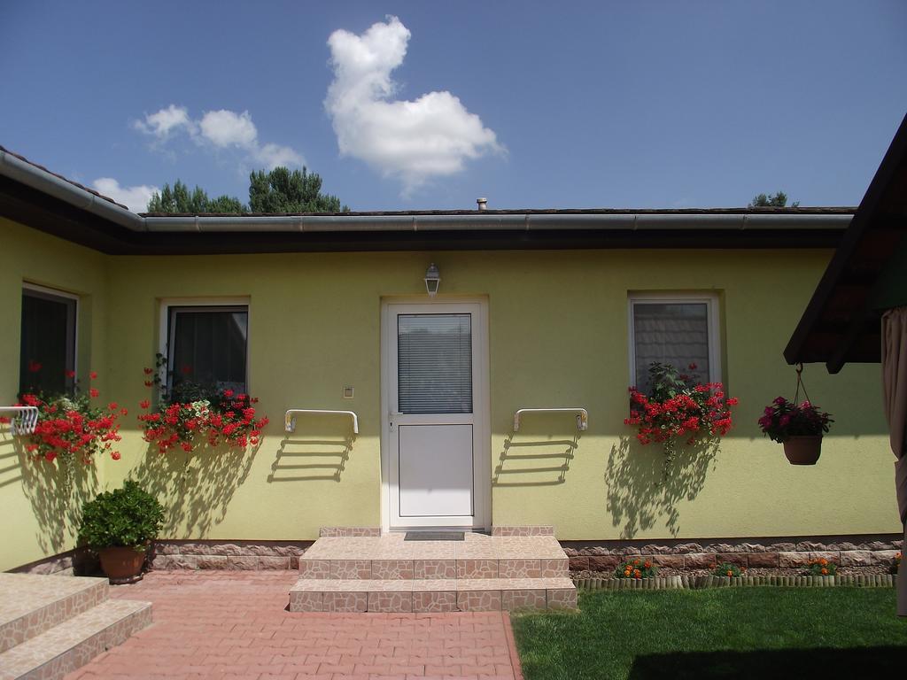 Apartman Kaszás Garden Mosonmagyaróvár Camera foto