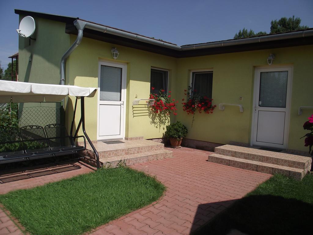 Apartman Kaszás Garden Mosonmagyaróvár Esterno foto