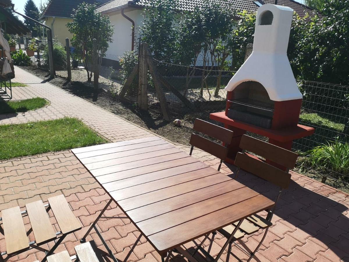 Apartman Kaszás Garden Mosonmagyaróvár Esterno foto