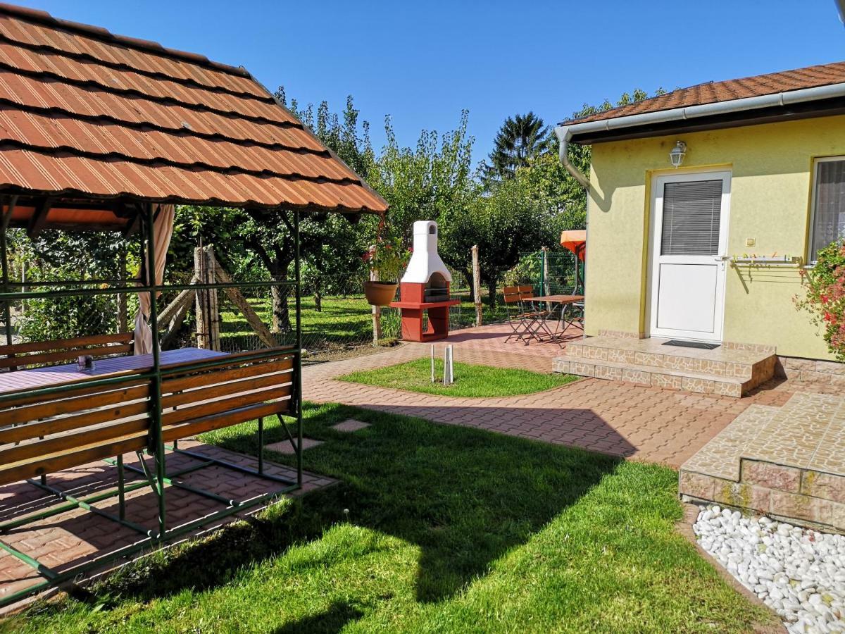 Apartman Kaszás Garden Mosonmagyaróvár Esterno foto